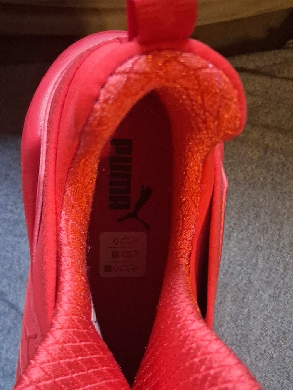 Puma All-Red Slip-On High Tops - Picture 4 of 5